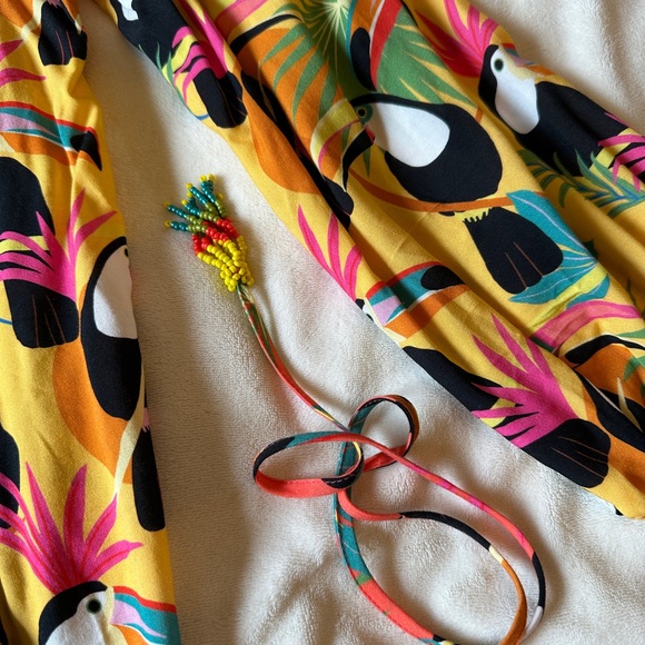 Discontinued FARM for Anthropologie Farm Rio Rainforest Wrap Blouse Toucans - Picture 9 of 12
